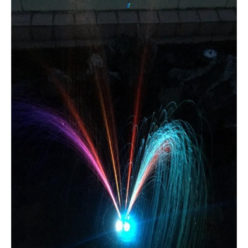 Đài Phun Nước Trình Diễn Ánh Sáng Sân Vườn Solar Sparkling In Night