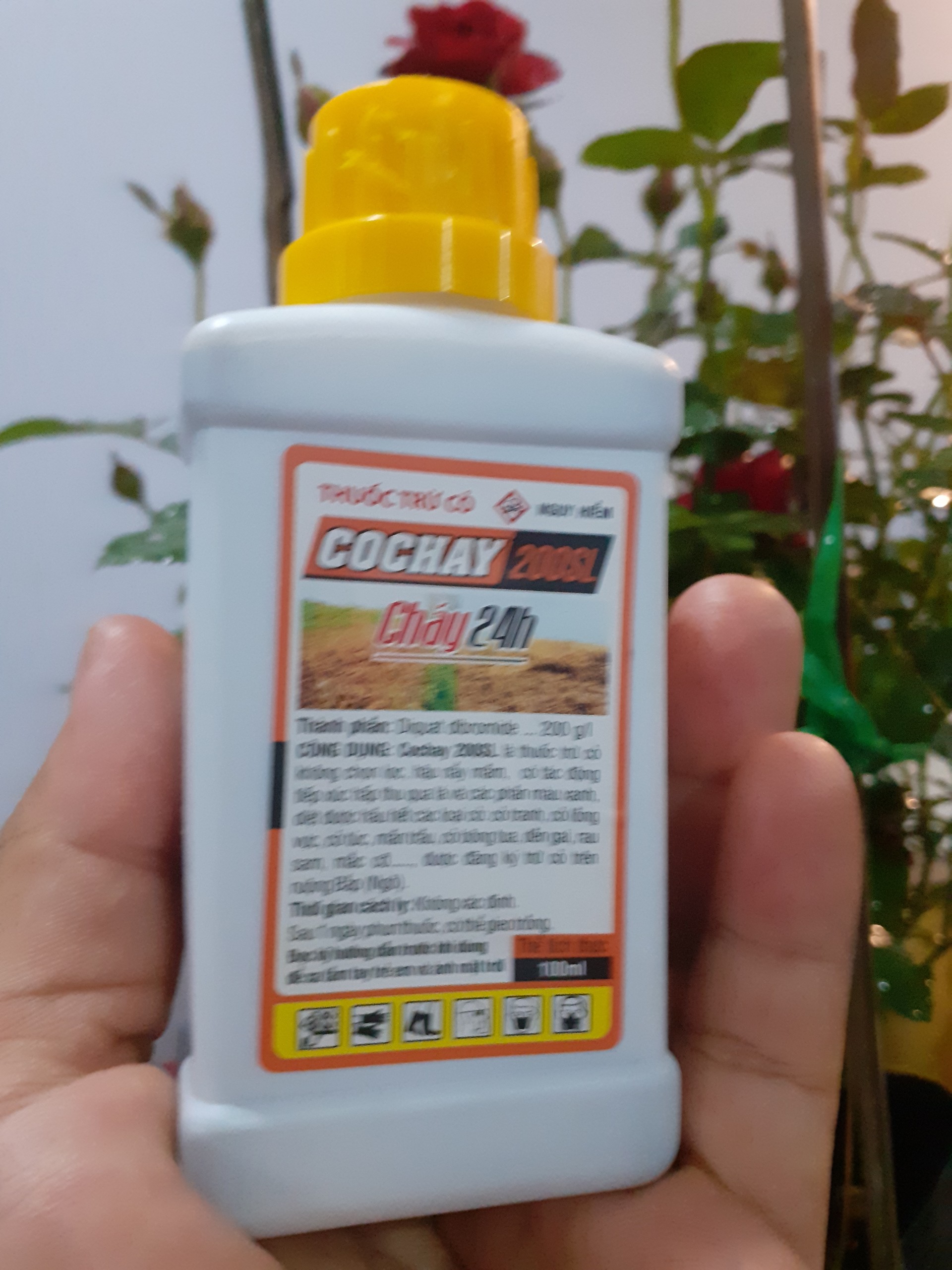 Chế phẩm trừ cỏ
