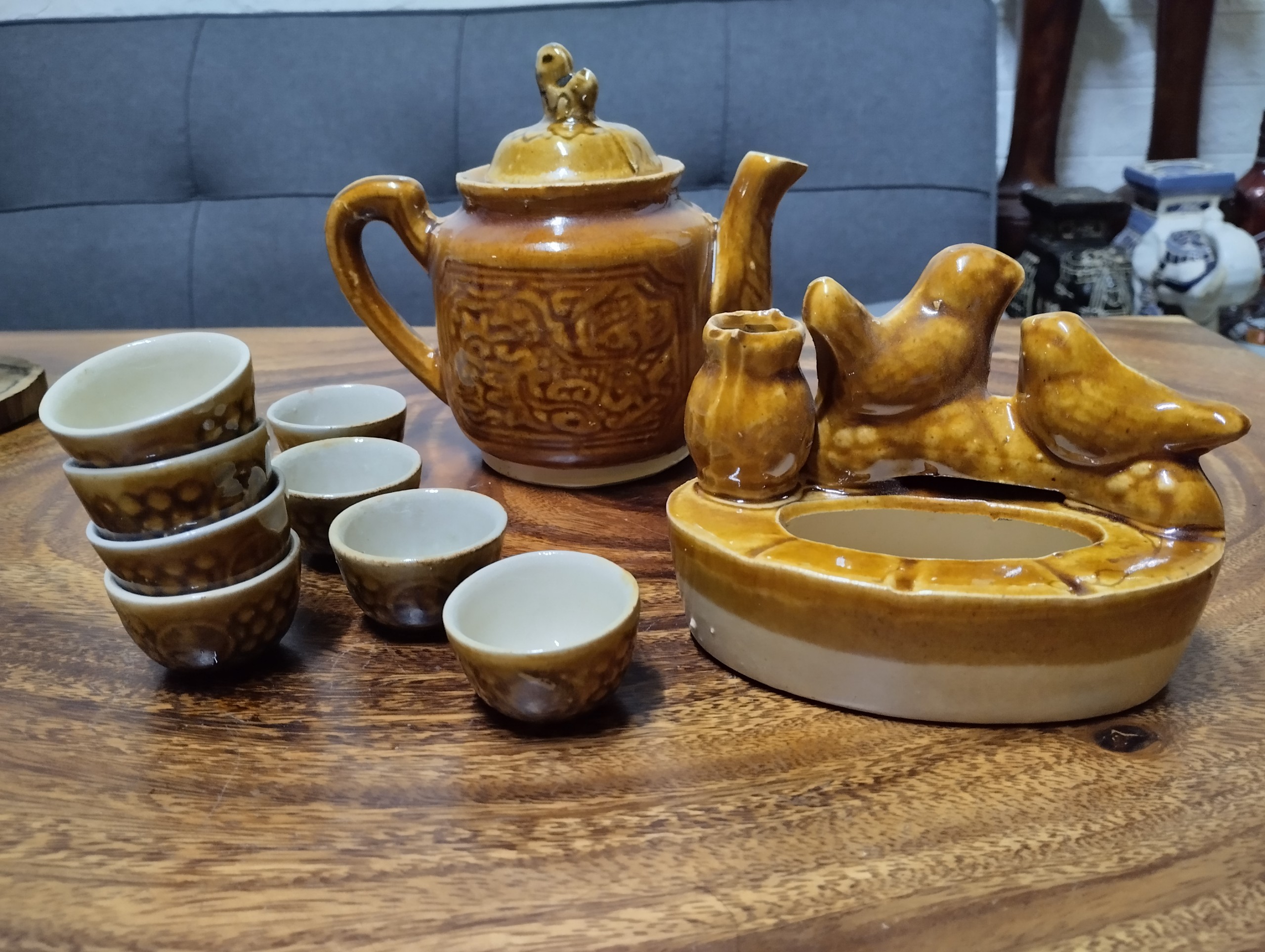 Bộ ấm pha trà da lươn nam bộ hoài niệm