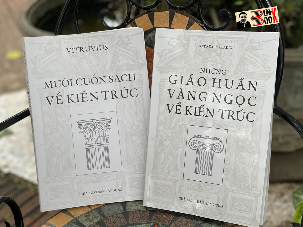 [Combo 2 cuốn sách kinh điển KIẾN TRÚC] MƯỜI CUỐN SÁCH VỀ KIẾN TRÚC và NHỮNG GIÁO HUẤN VÀNG NGỌC VỀ KIẾN TRÚC – Vitruvius và Andrea Palladio – Lê Phục Quốc và Nguyễn Trực Luyện dịch – NXB Xây Dựng (Bìa mềm)