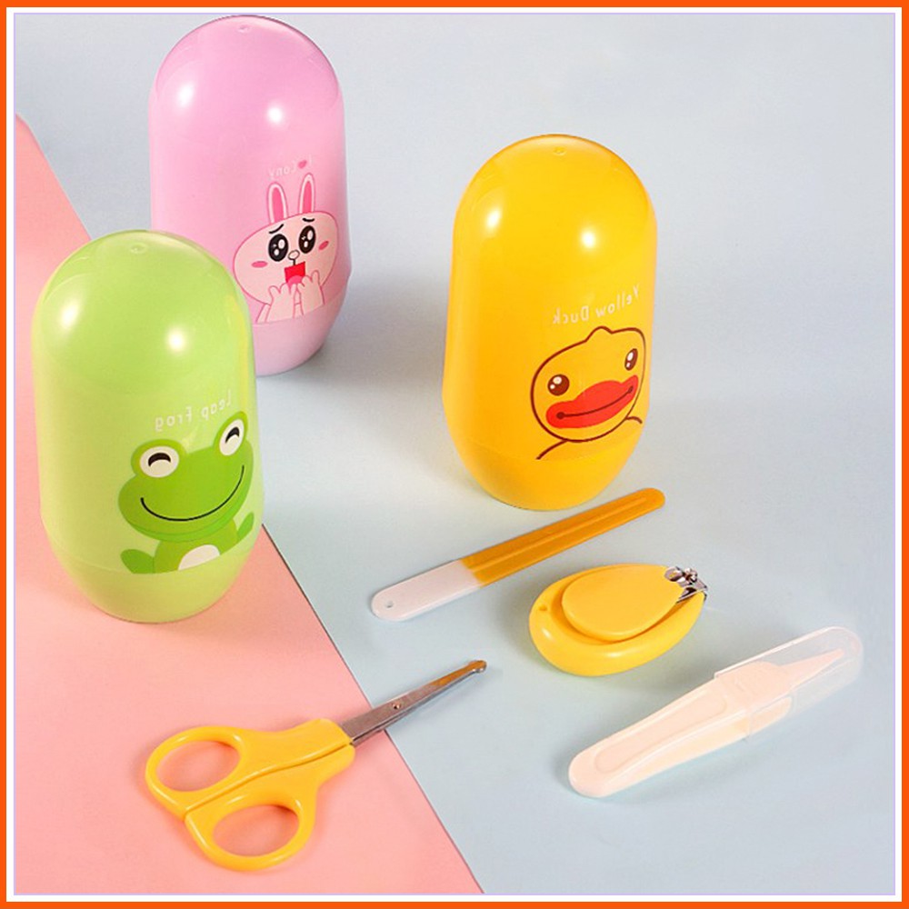 Hộp in dấu chân tay cho bé TẶNG 01 bộ dụng cụ bấm móng tay siêu cute, 01 túi đựng tỏi cho bé khi ra ngoài chơi