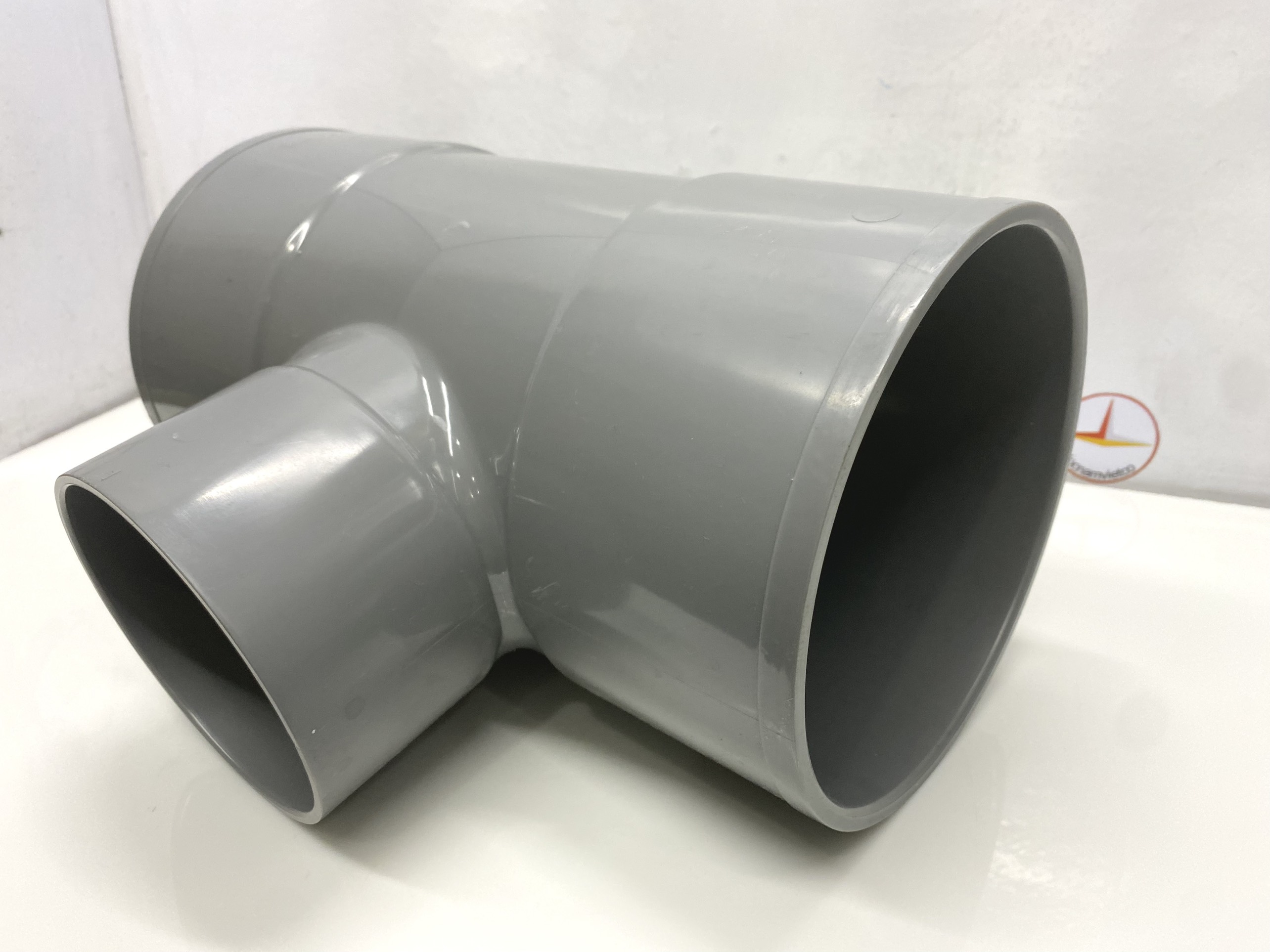 Tê giảm 220 x 168 nhựa PVC Bình Minh_ T220x168