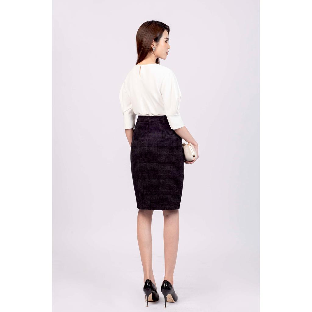 Chân váy dạ kẻ, đính cúc ở cạp MMOutfit J0920394
