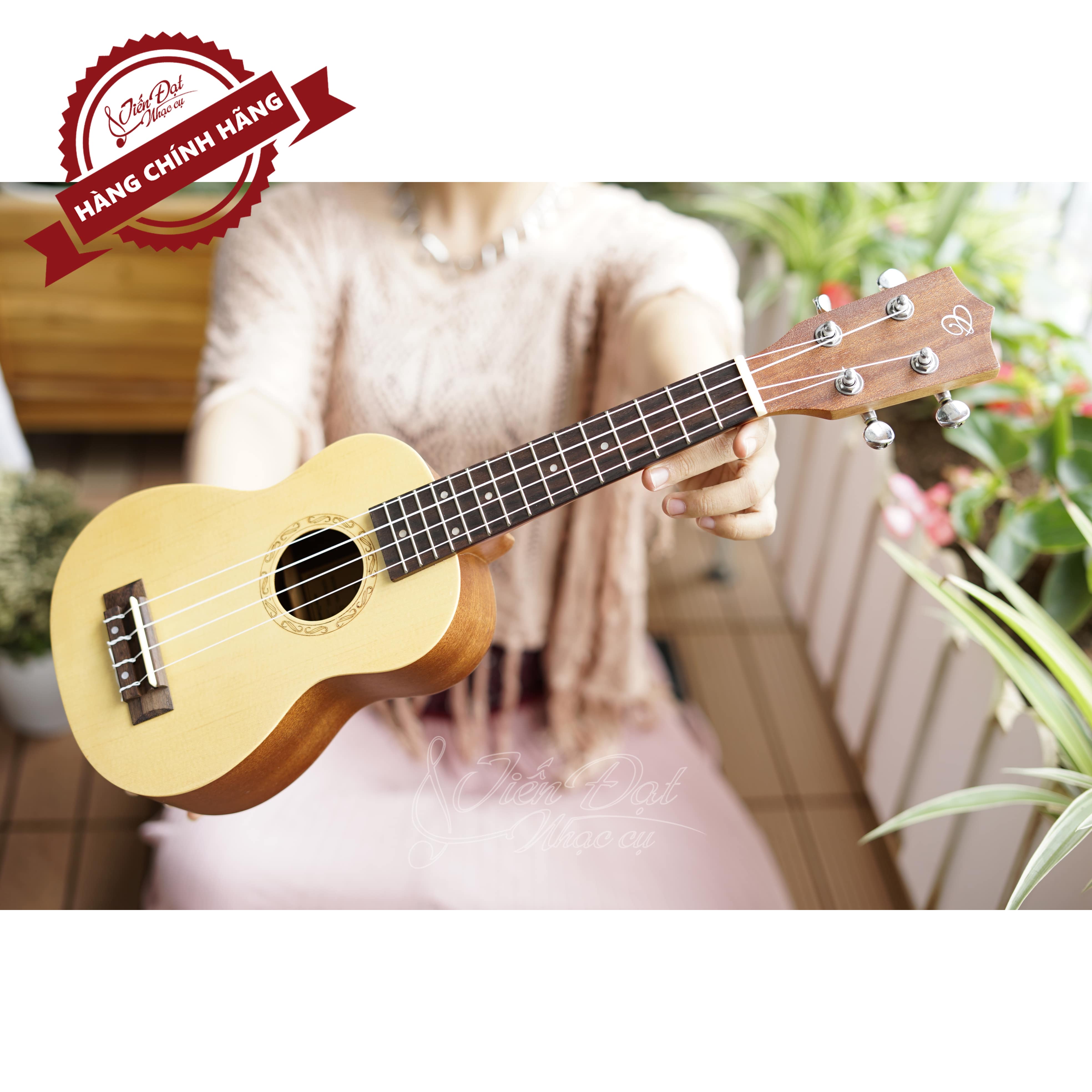 Đàn Ukulele Soprano Chard U-21C, Mặt Đàn Gỗ Vân Sam - Hàng Chính Hãng