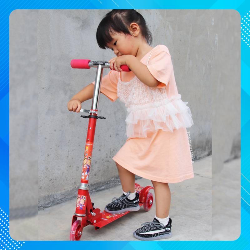 Xe trượt scooter 3 bánh phát sáng, ( Hồng, xanh) (HỒ CHÍ MINH)