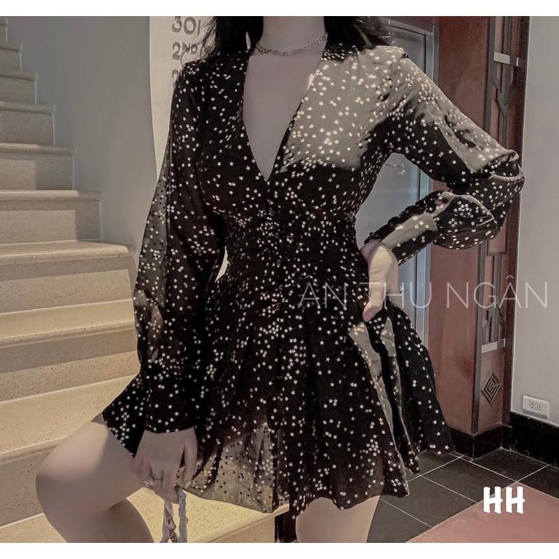 VÁY JUM ĐEN SAO VÀNG CỔ XẺ DÀI TAY