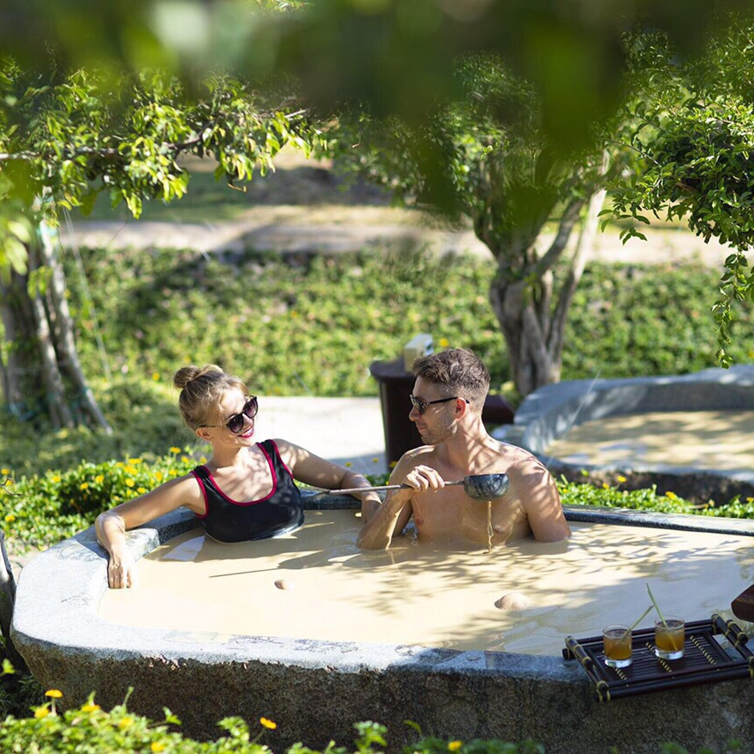 Vé Tắm Bùn Hòn Tằm. Bao Gồm Bữa Trưa. Merperle Hòn Tằm Resort Nha Trang 5*.