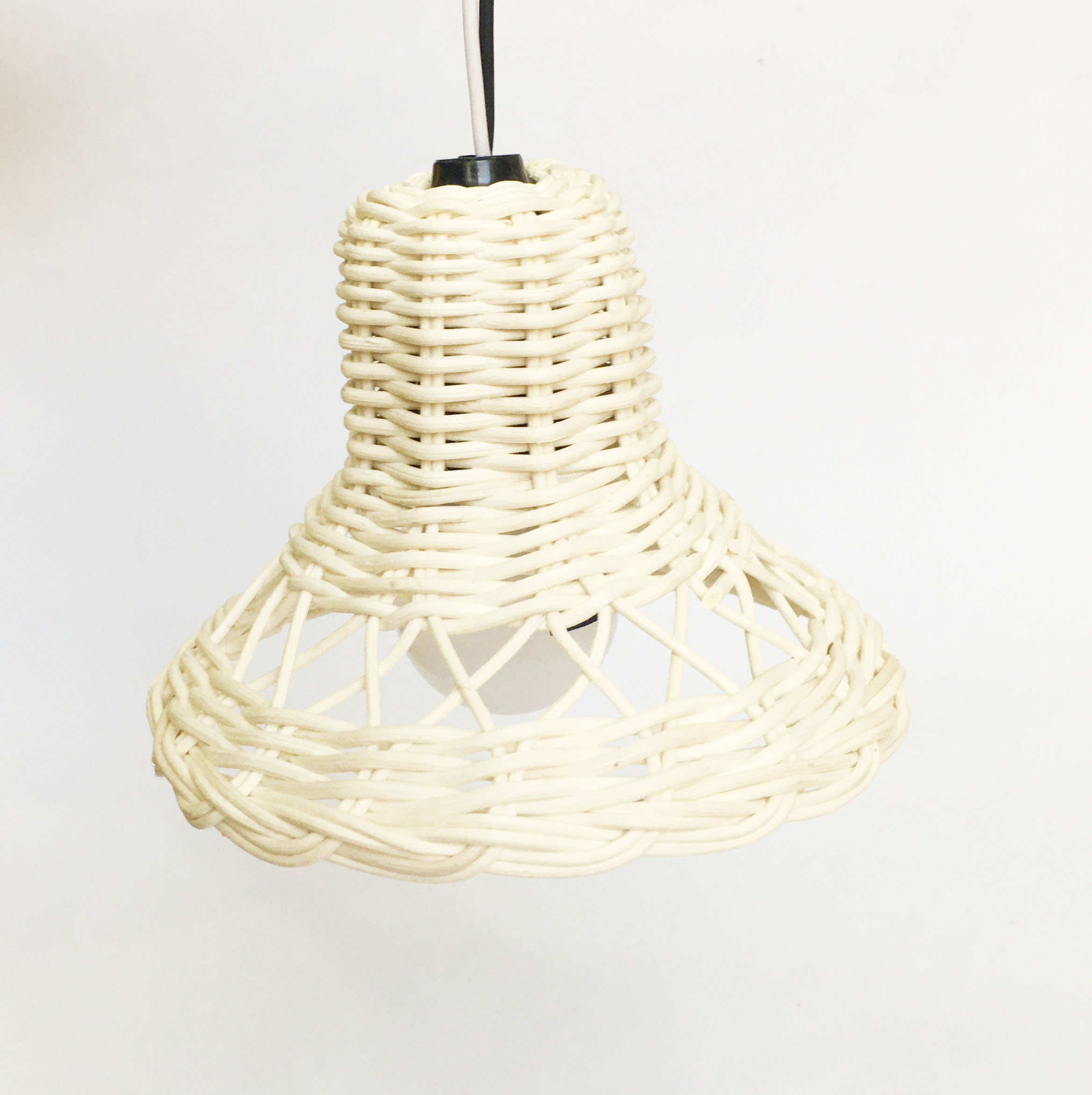 Chao đèn - Chụp đèn mây handmade nhỏ xinh từ mây tự nhiên, làm đèn ngủ, decor trang trí sân vườn, cửa hàng