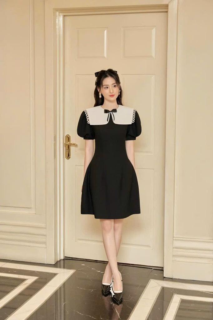 Đầm xoè phối cổ trắng nẹp tròn