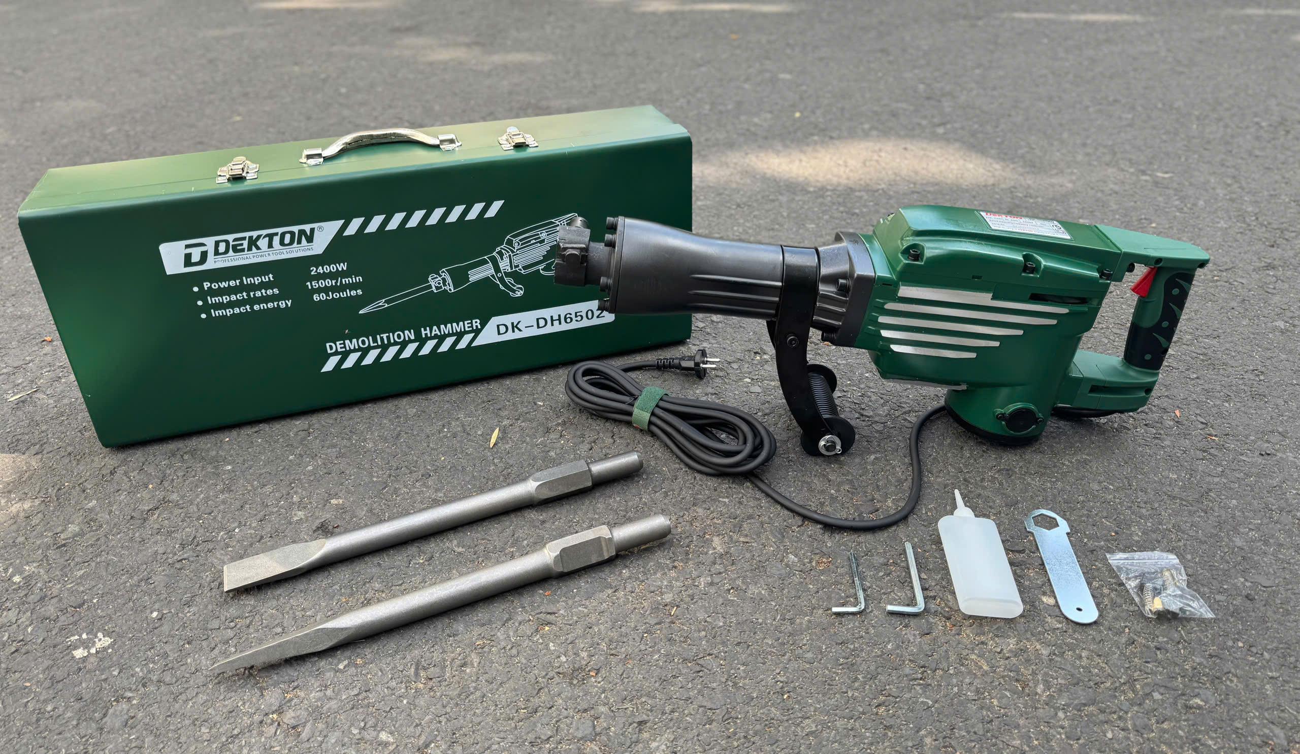 MÁY ĐỤC BÊ TÔNG 30MM 2400W LỰC ĐẬP KHỦNG 65J DK-DH6502 DEKTON - HÀNG CHÍNH HÃNG