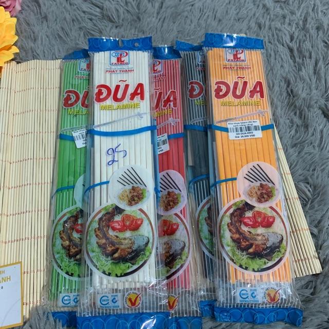 Bộ đũa nhựa 5 màu