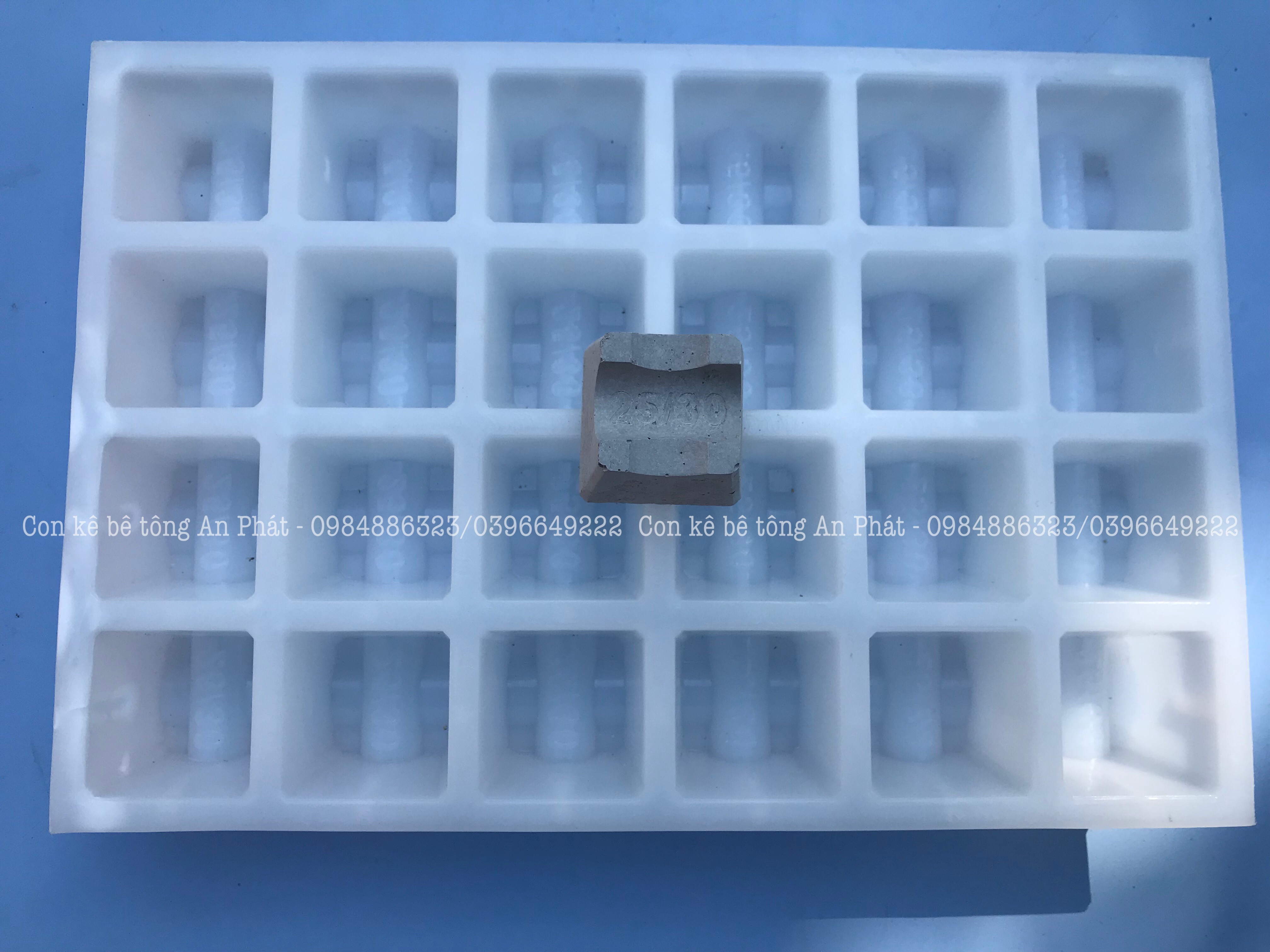 Khuôn nhựa đúc con kê bê tông V3(25/30mm) dùng cho thép sàn lớp dưới siêu bền chất lượng