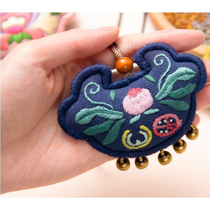 Bộ Kit tự thêu DIY Túi Khánh Omamori May Mắn Sức Khỏe Túi Thơm Độn bông - Handmade Nana Shop