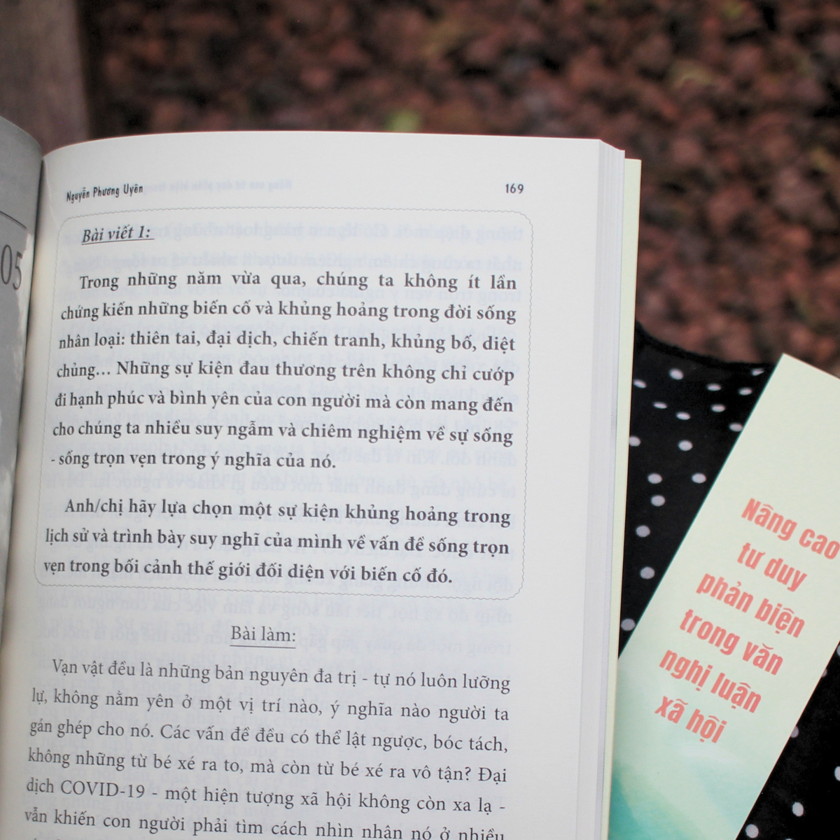 Sách Nâng Cao Tư Duy Phản Biện Trong Văn Nghị Luận Xã Hội