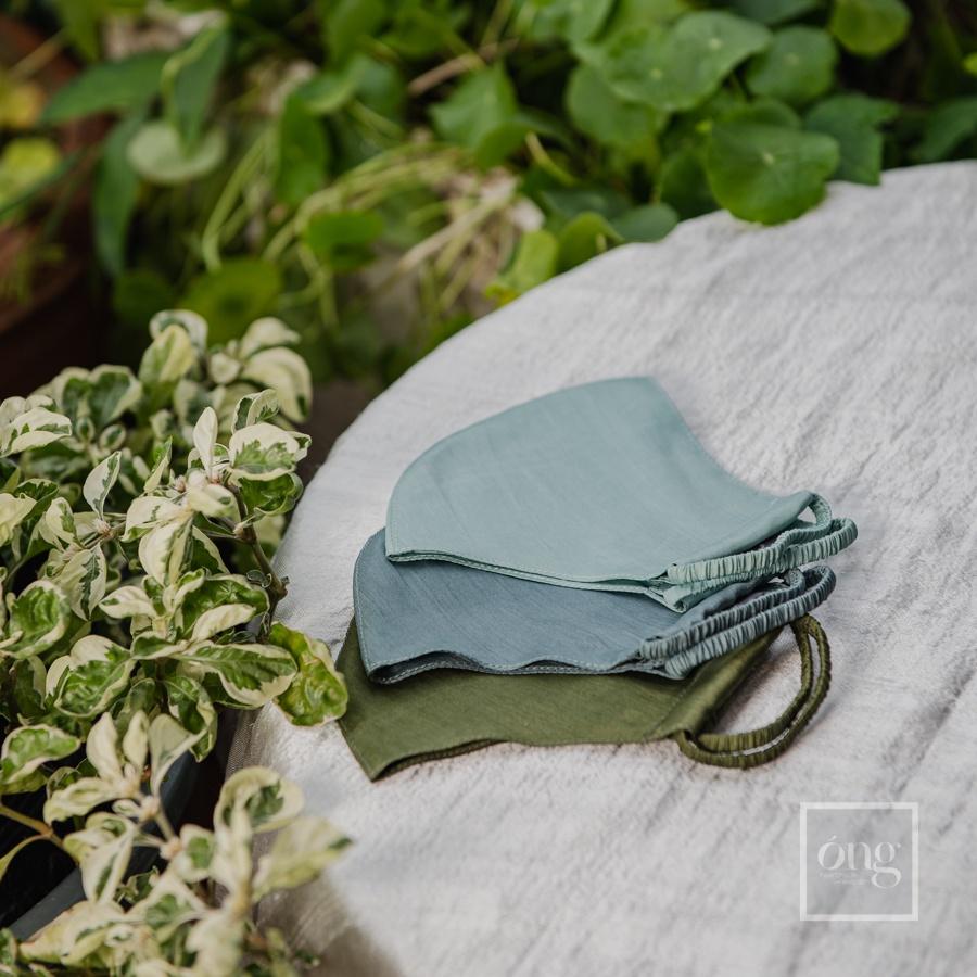 - Khẩu trang thoáng khí, siêu nhẹ, không kích ứng, tốt cho da- 100% Silk Vietnam