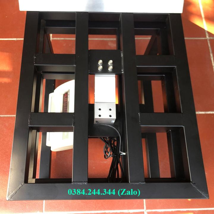 Cân ghế điện tử thông dụng Yaohua A12E, Mức cân 100kg, độ chia 0.02kg, Bàn cân kích thước 50x60cm