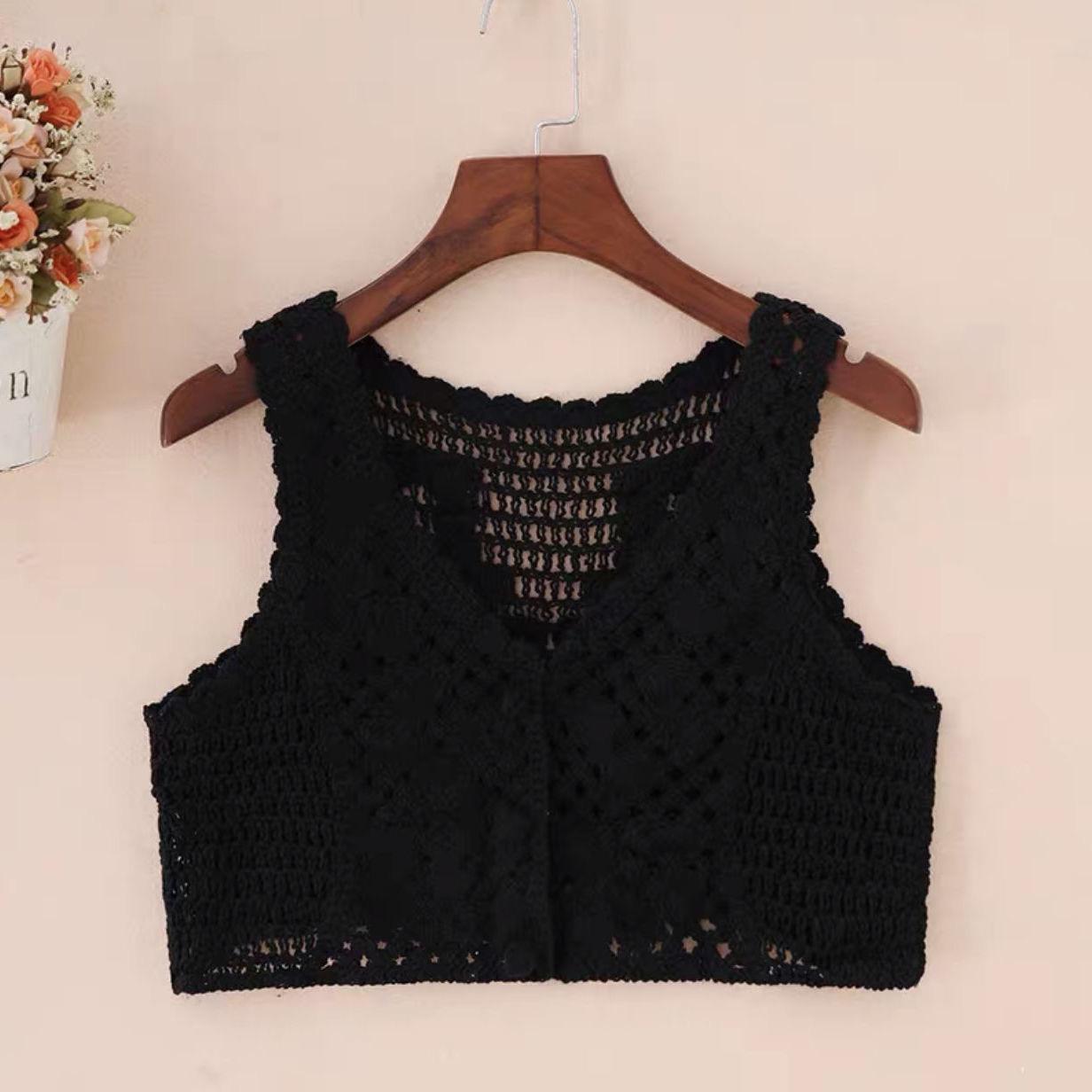 Áo gile croptop đan lưới đi biển, mix váy siêu xinh