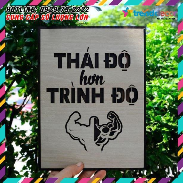 Tranh treo tường Gỗ trang trí phòng tạo động lực 20x27cm - Thái độ hơn trình độ TRENDDECOR.VN