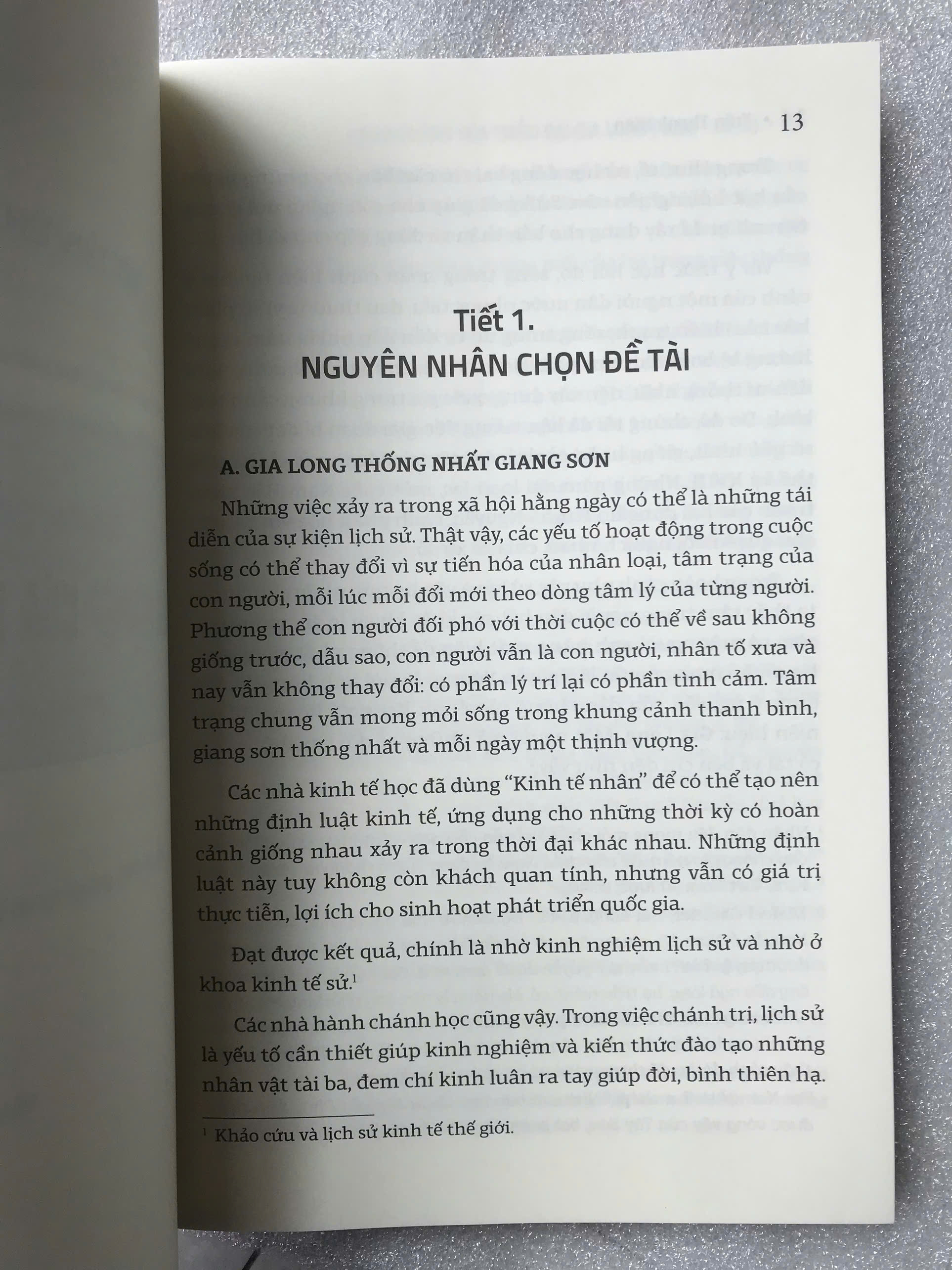 Hành Chánh Của Triều Đại Gia Long (1802 - 1819) - Trần Thanh Niên