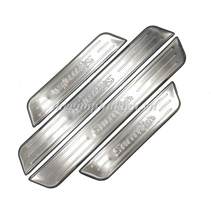 Bộ Ốp bậc cửa, Nẹp bước chân Hyundai Santafe 2015-2018 – Mẫu INOX