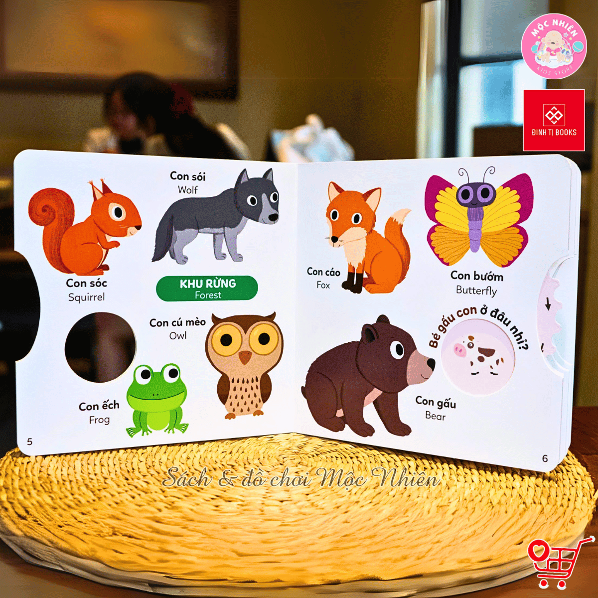 Sách tương tác - Xoay xoay xoay - Đi tìm... Dành cho bé từ 0-6 tuổi (Đinh Tị Books)