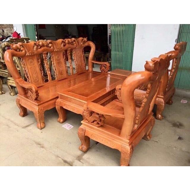 Bàn ghế gỗ sồi phòng khách cổ điển