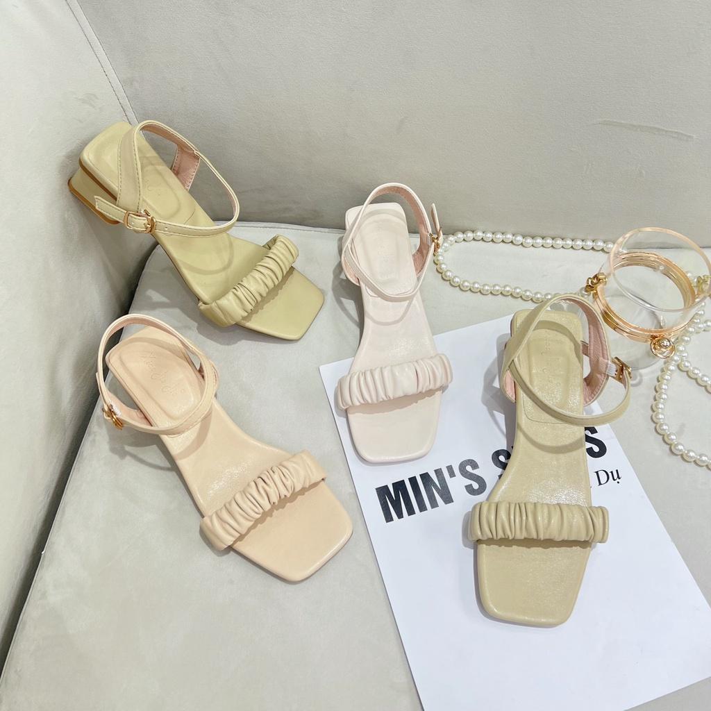 Min's Shoes - Giày Xăng Đan Nữ Da Mềm S379