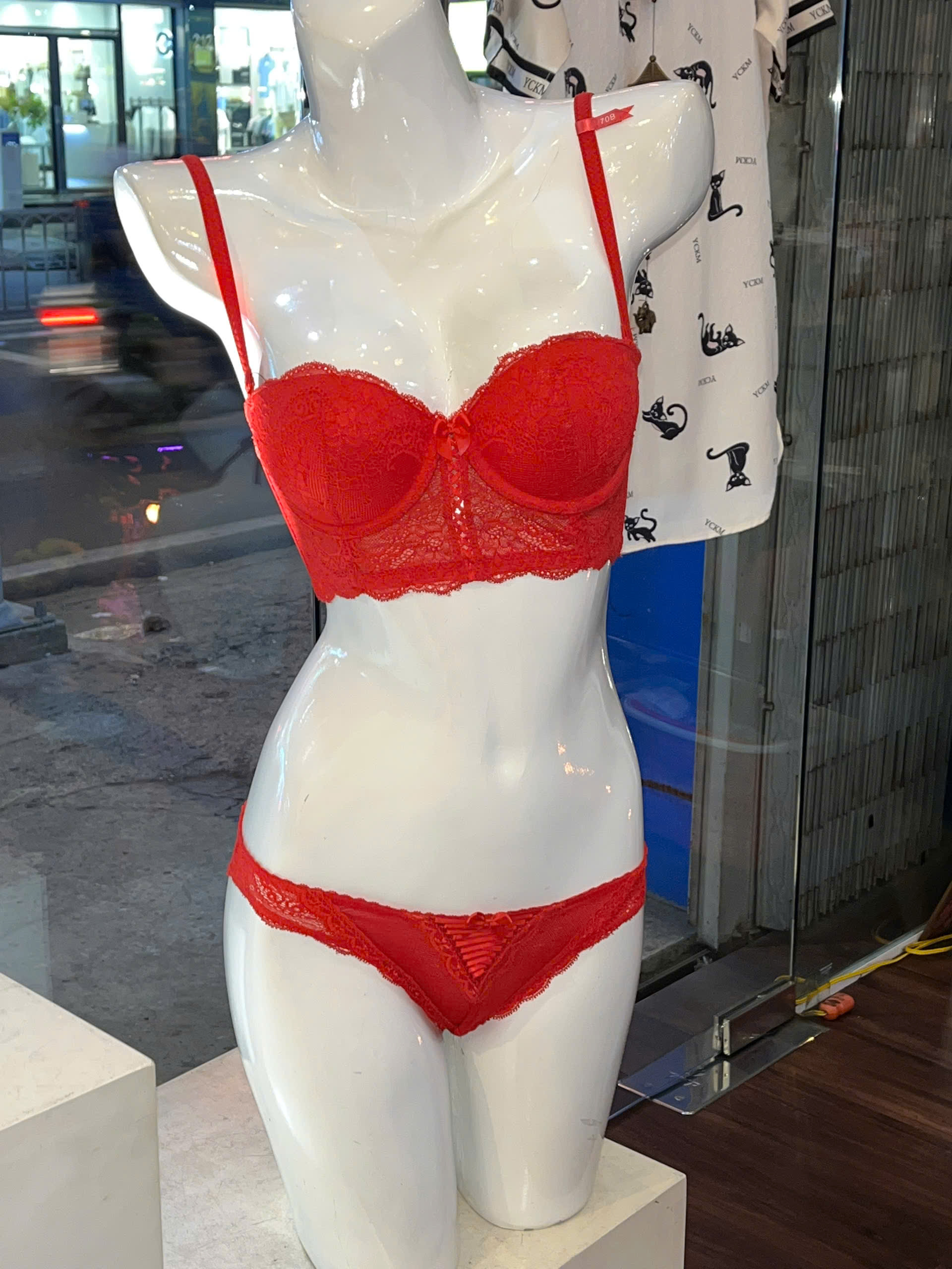 Bộ đồ lót AG 5 móc ren hoa bản to che khuyết diểm quần nguyên mông