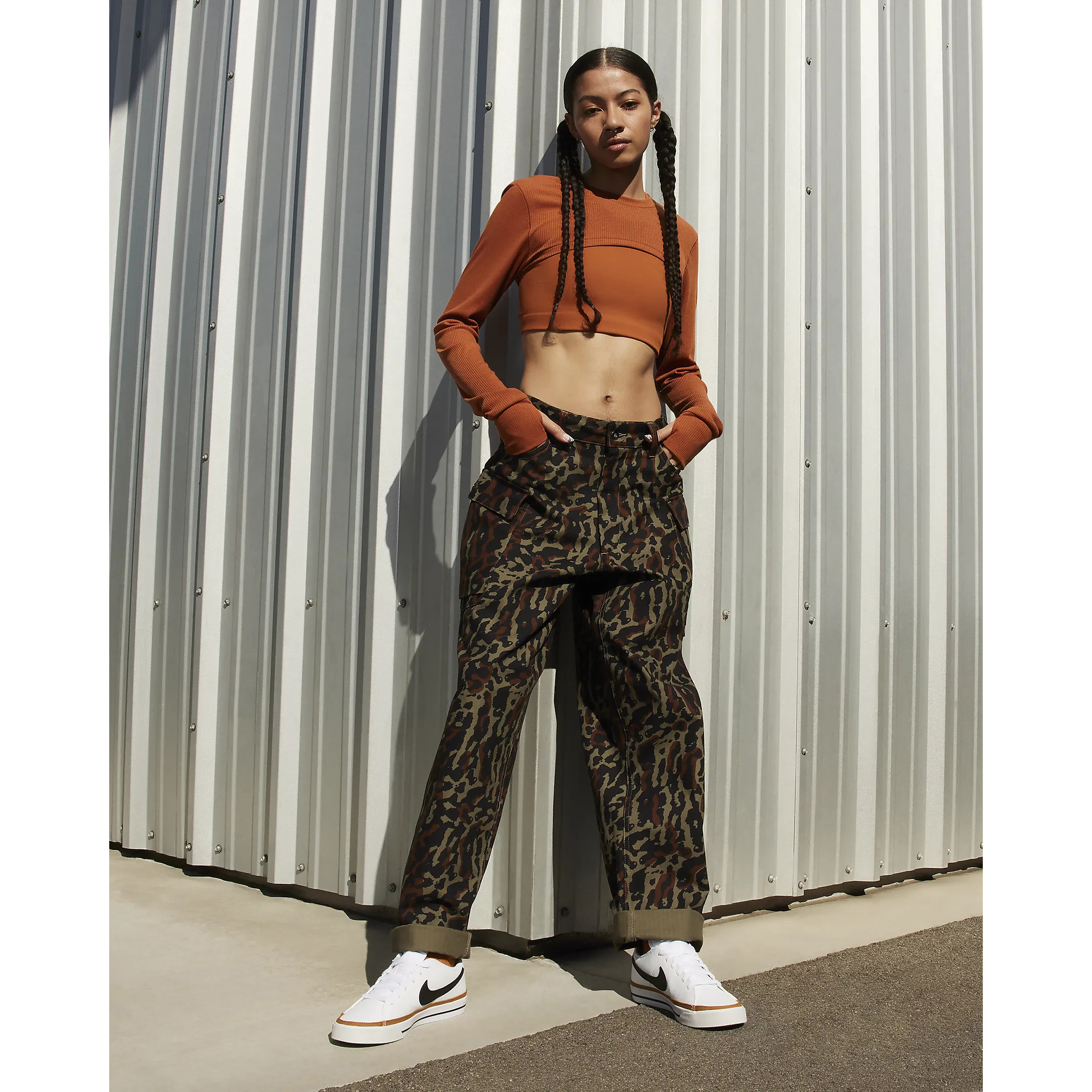 Giày thời trang Nữ NIKE WMNS NIKE COURT LEGACY NN
