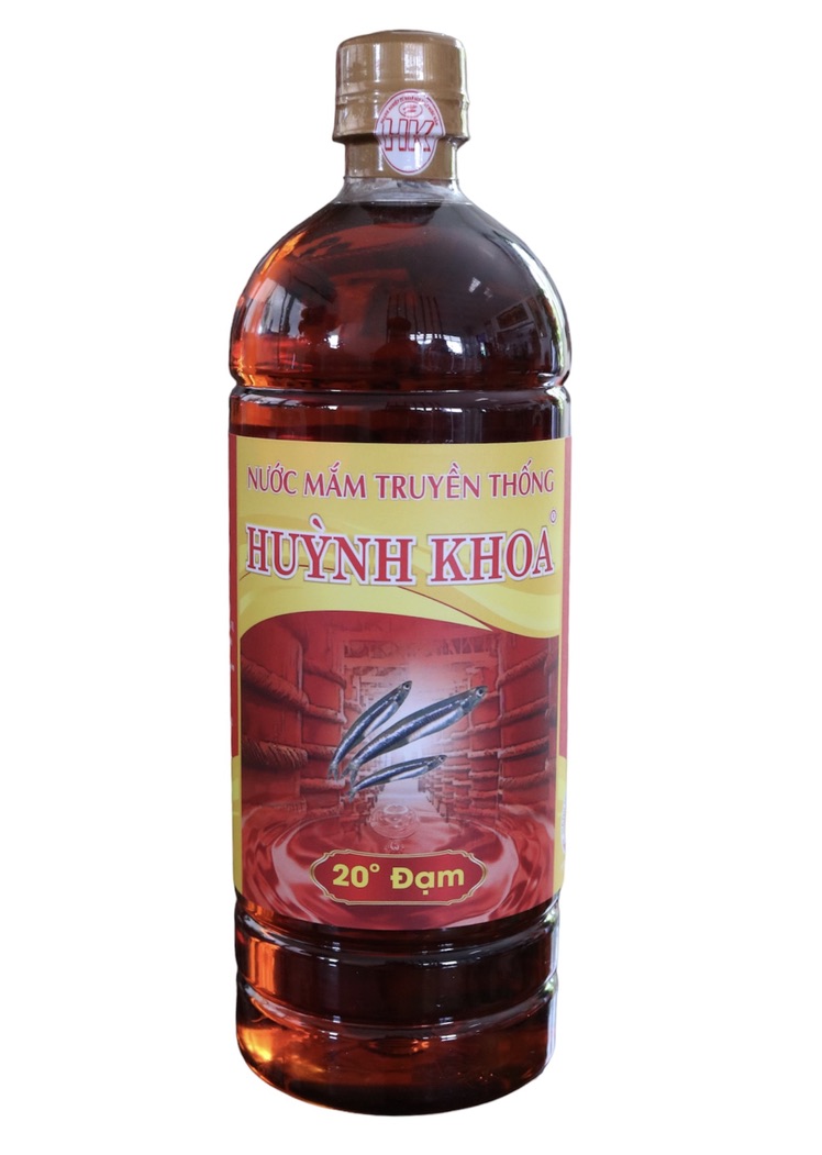 Đặc Sản Kiên Giang - Nước mắm truyền thống Phú Quốc - Huỳnh Khoa - 20 đạm chai 1 lít