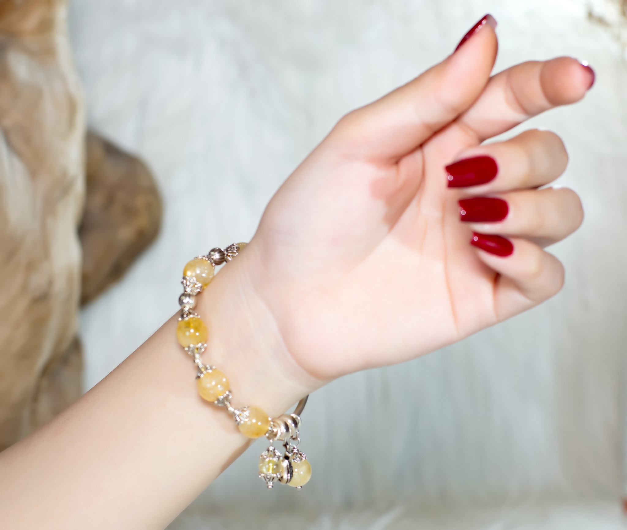 Vòng phong thủy Thạch anh vàng tự nhiên AAAA #VT025