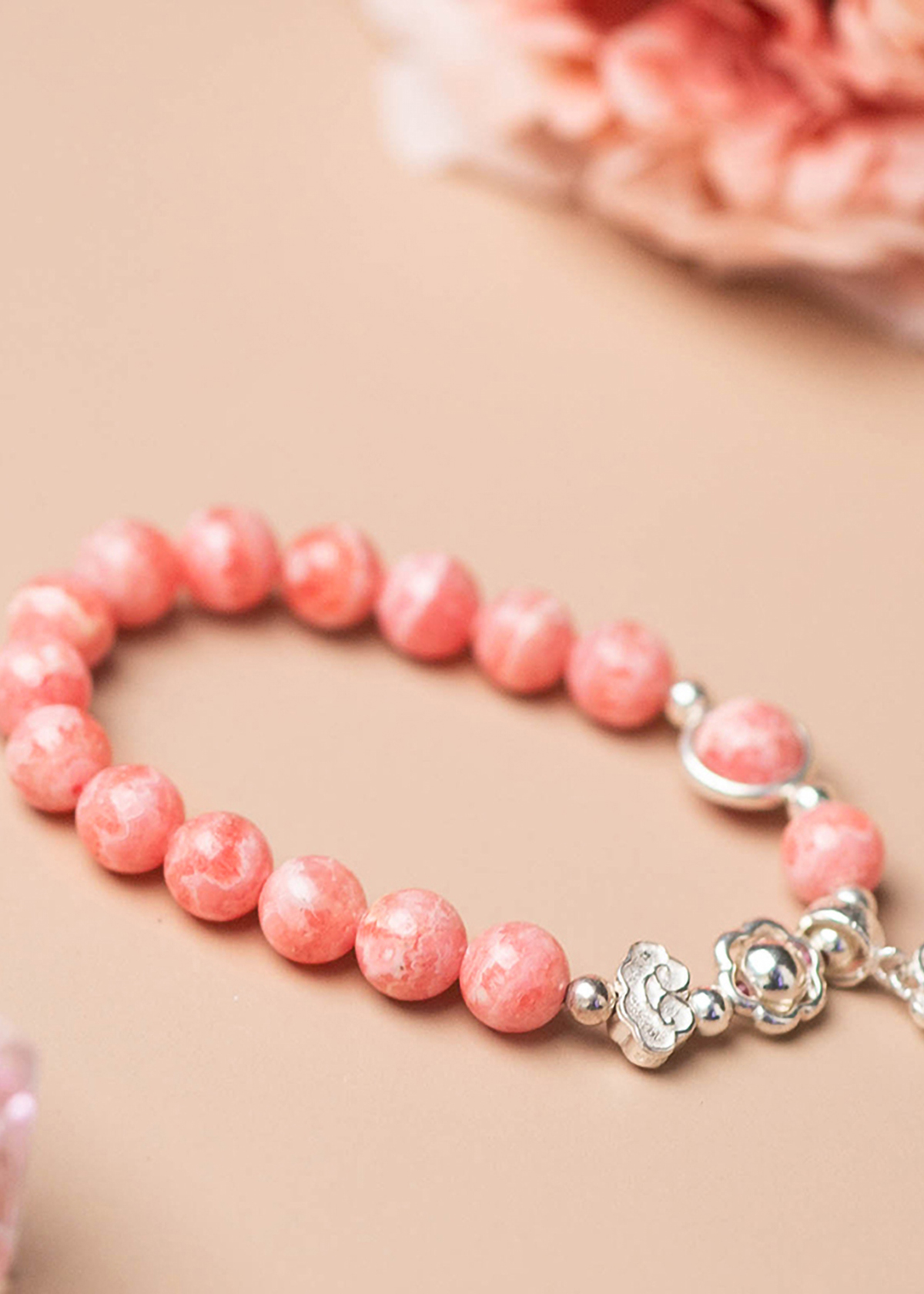 Vòng tay đá Rhodochrosite phối charm hoa mệnh hỏa, thổ - Ngọc Quý Gemstones