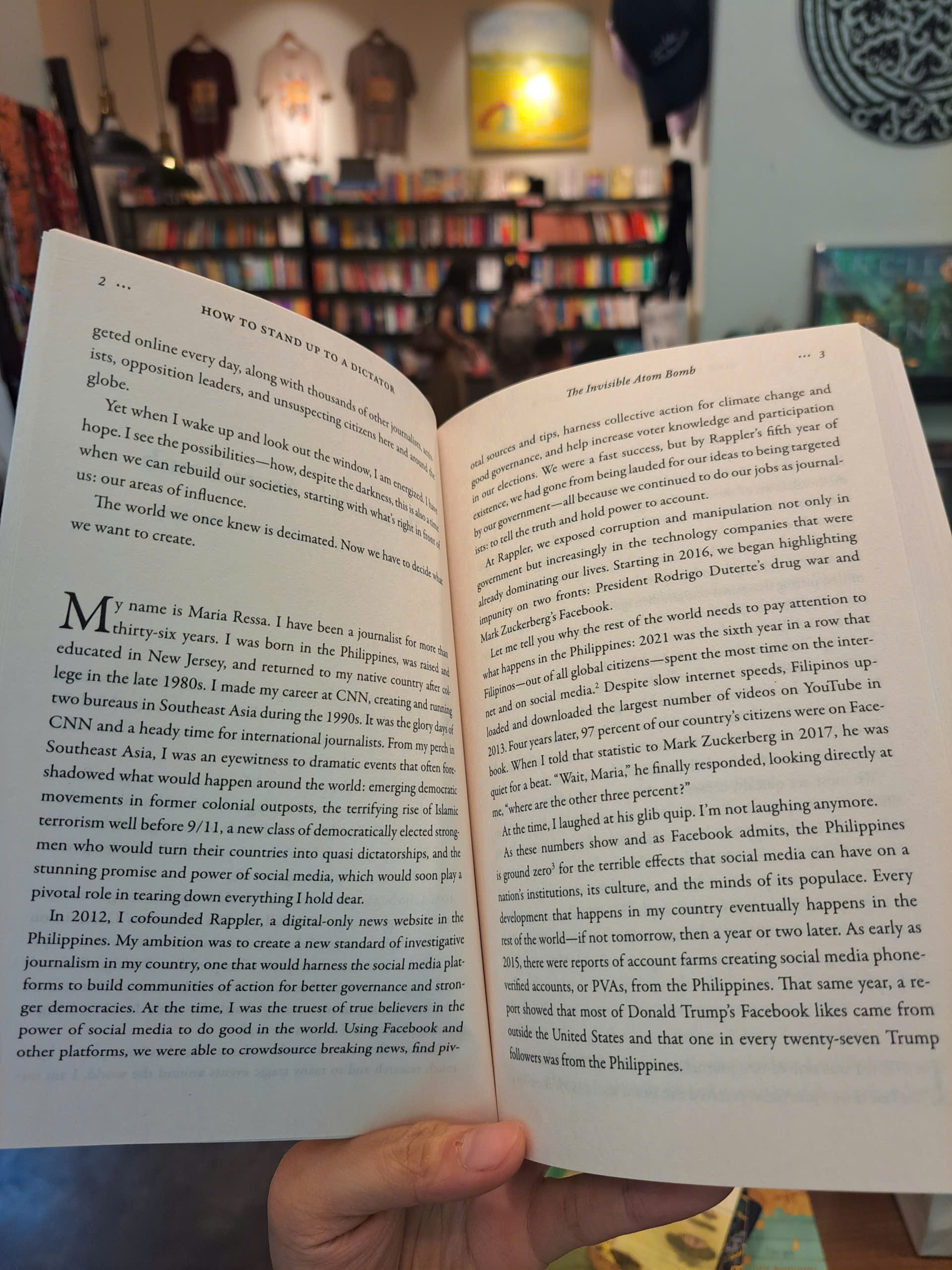 Sách How to Stand Up to a Dictator - Maria Ressa | Nobel Peace Prize / Politics / Memoir / Ngoại văn