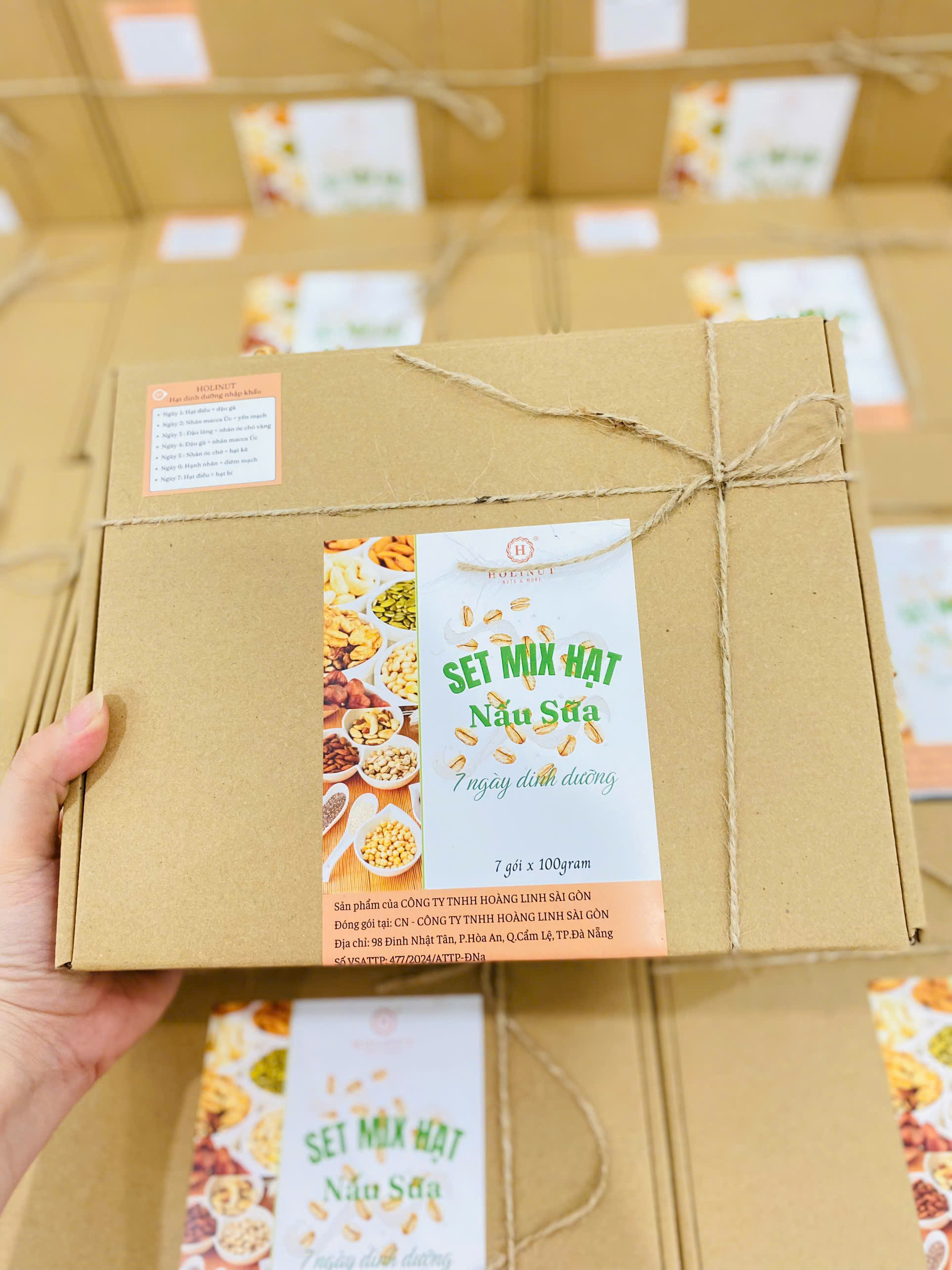 Set mix hạt nấu sữa - 7 ngày dinh dưỡng không trùng lặp/ Thương hiệu Holinut