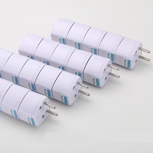 Đầu Chuyển Đổi Ổ Cắm 2 Chấu Thành 3 Chấu
