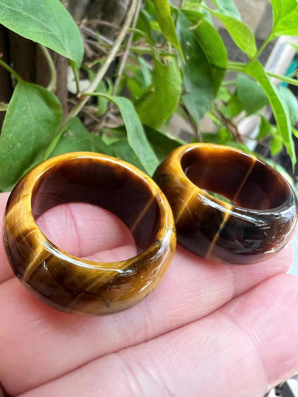Nhẫn Nam Đá Mắt Hổ Vàng Nâu Tiger Eyes Tự Nhiên đậm bóng đẹp mới Ni 19mm Cao 12mm dầy 4mm nam mệnh Kim mệnh Thổ mệnh Thủy đeo ni 19mm rẻ đẹp ạ