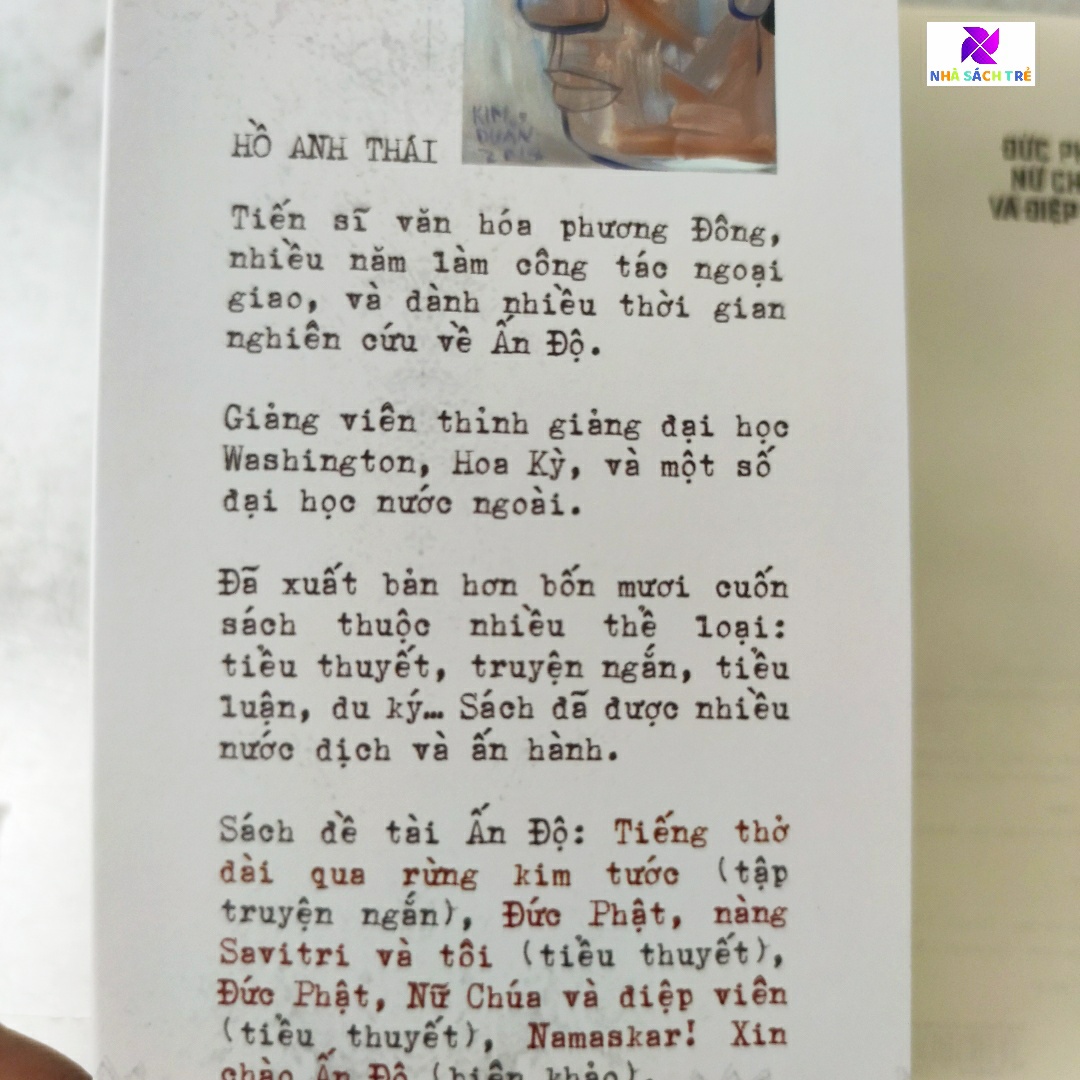 Đức Phật, Nữ Chúa Và Điệp Viên