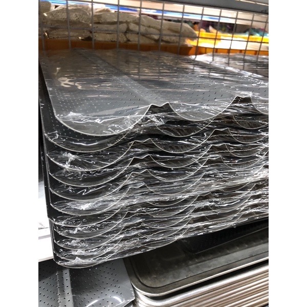 Khay nướng bánh mì Baguette Pháp lượn sóng 3 rãnh