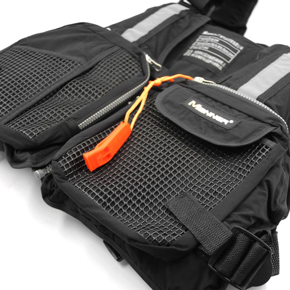 Áo khoác nữ, nhiều túi