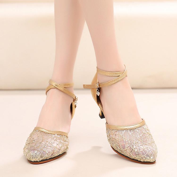 Phụ nữ giày cao cấp cao cấp Giày khiêu vũ Latin Giày khiêu vũ Phụ nữ Tango Salsa Tap Giày nhảy Latin cho Ladies Black Latin Color: out Flower Black Shoe Size: 39