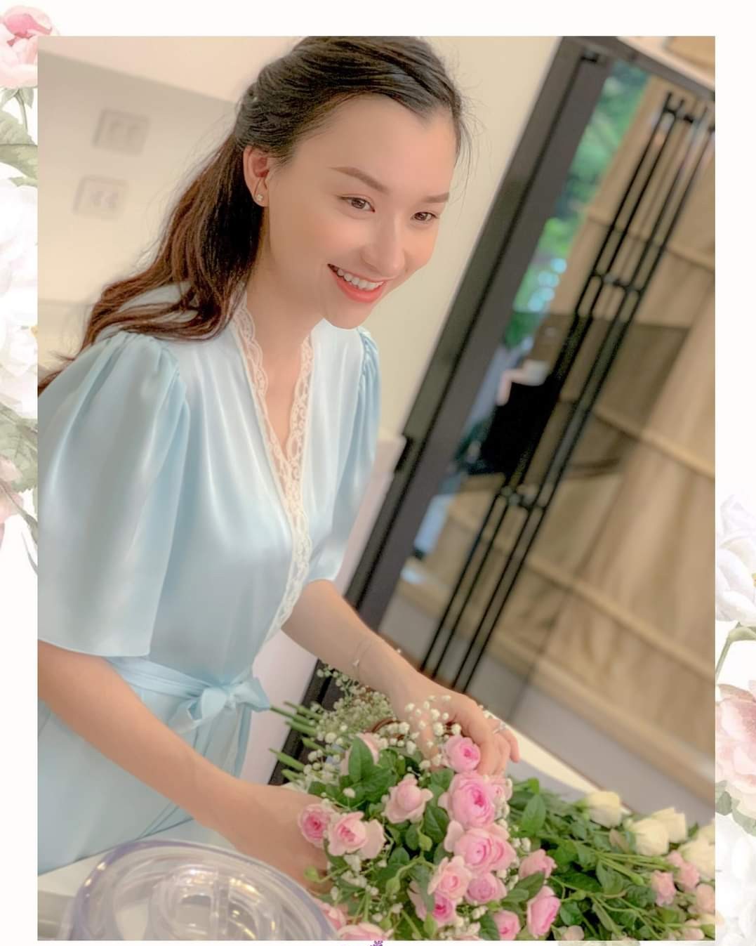 - Áo choàng ngủ lụa dáng dài qua gối phối ren viên sang chảnh mặc nhà,chụp hình cô dâu Freesize dưới 70kg