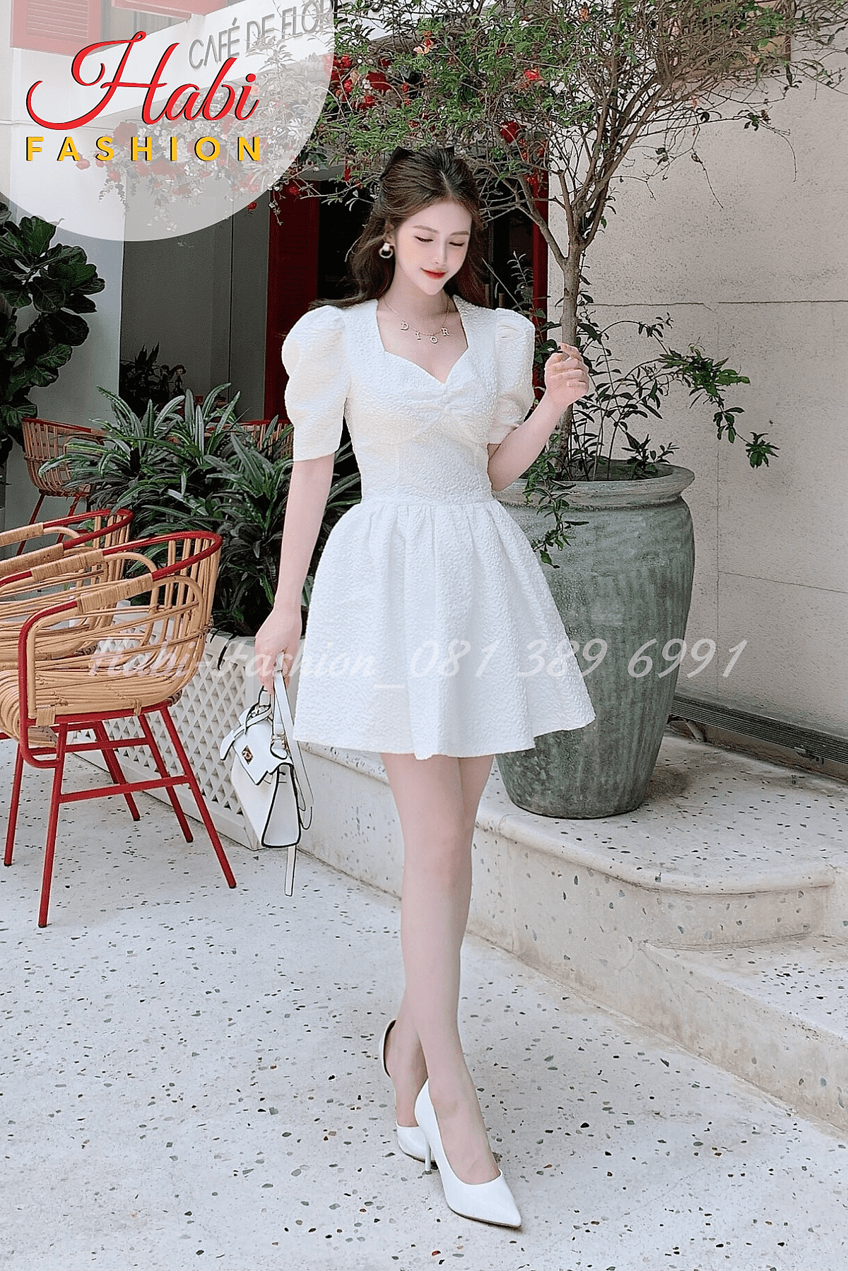 Váy nữ trắng gấm xốp cổ xinh tay bồng dáng xoè, Đầm gấm hoạ tiết hoa nổi tôn dáng tôn eo style Hàn Quốc (Gấm hoa)