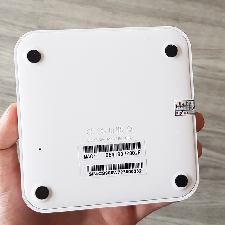 Android Tivi Box TXP Pro Truyền hình vtvcap On Bản Quyền HĐH Android 9 Ram 2G Rom 16G Chip Amlogic 905 - Hàng Chính Hãng