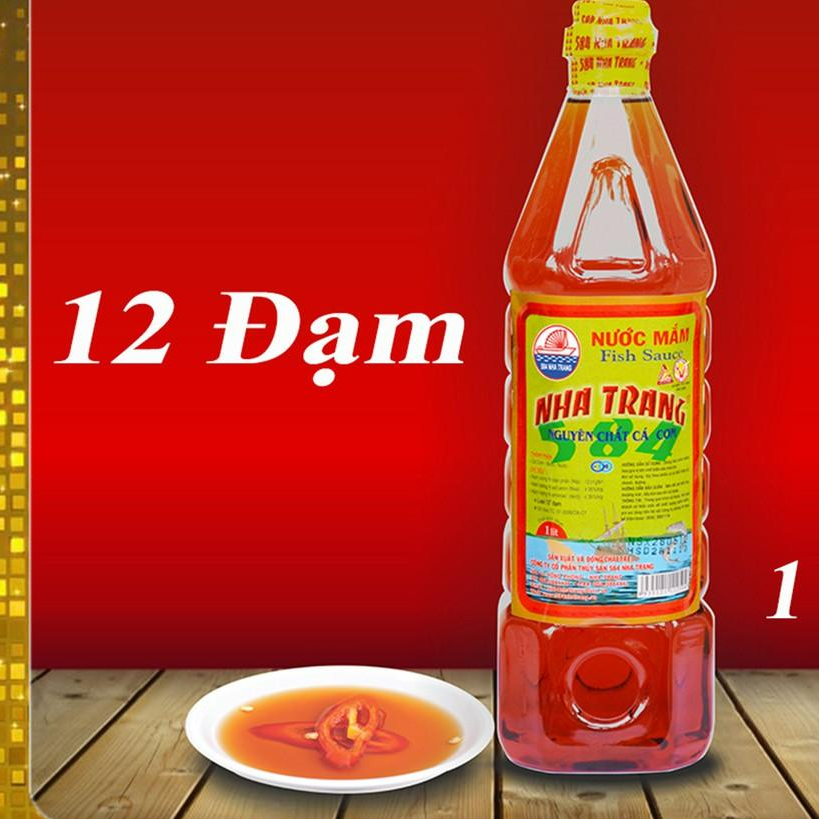 Thùng 12 Chai Nước mắm Cá cơm - 584 Nha Trang - Loại 12 độ đạm, Date luôn mới, Chai 1 Lít.