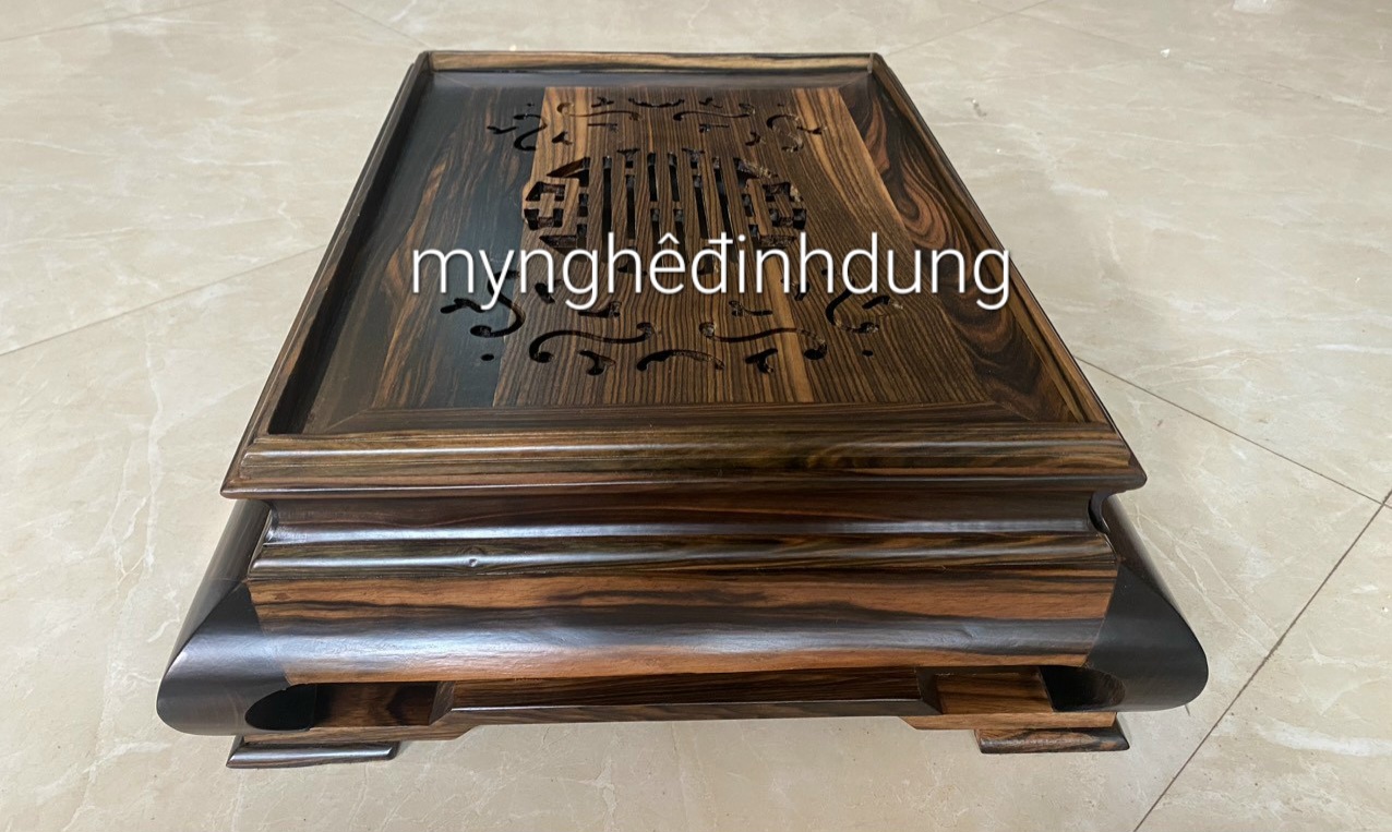 Khay  để bộ ấm chén trà  trang trí bàn uống nước bằng gỗ mun hoa kt 47x37x15cm