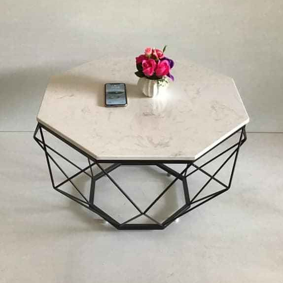 Bàn Sofa chân sắt sơn tĩnh điện và mặt đá nhân tạo cao cấp TNM002