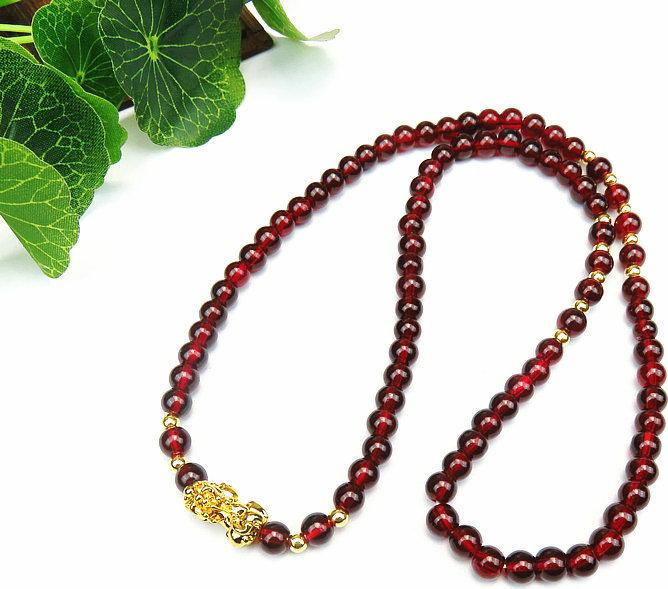 Combo Vòng đeo tay phong thủy đá Ngọc Hồng Lựu đính Tì Hưu Mạ Vàng 18k, kèm hộp đựng lót lụa.