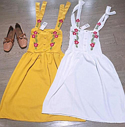 ĐẦM THÊU HOA 2 DÂY BẢN TO NHÚN SAU LƯNG