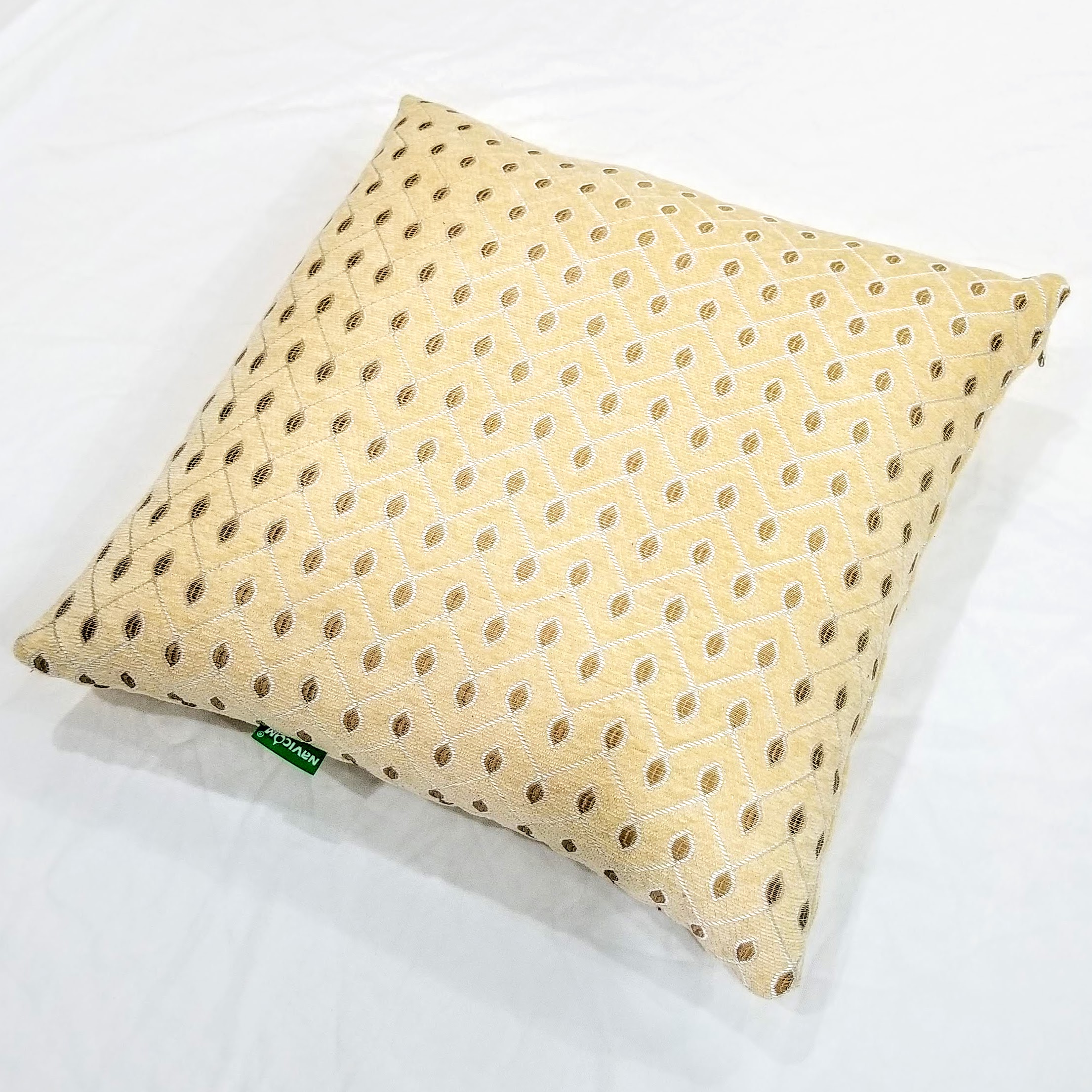 Gối tựa lưng NVC 1