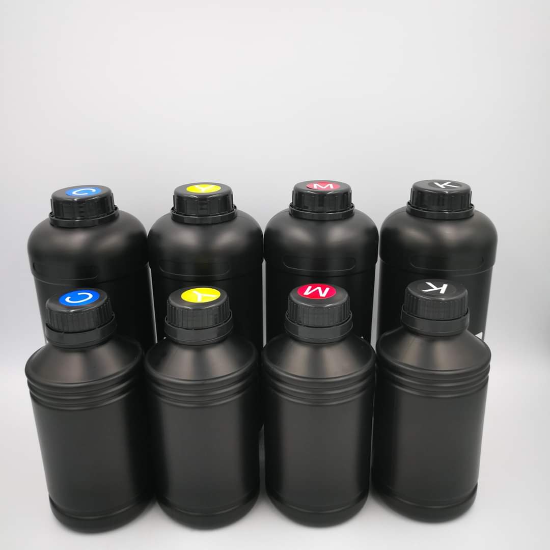 HCM-Mực in UV màu vàng (Y), hàng nhập khẩu, ứng dụng in quảng cáo tương thích trên mọi chất liệu (nhựa, gỗ, thủy tinh, mica), dung tích chai 1 lít cho đầu in Epson I3200 DX5